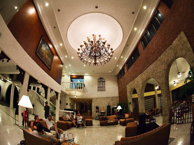 Montebello Villa Hotel Cebu Exterior foto